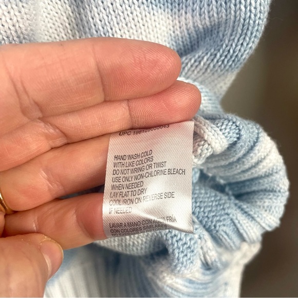 Democracy Bohemian V-Neck Pullover Sweater Light Blue & Tan Tie Dye Size Large - Picture 14 of 15